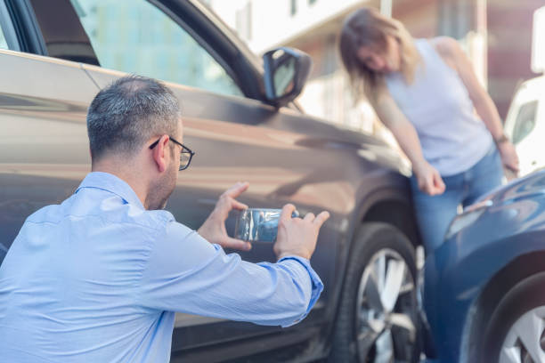 Professional Full Coverage Car Insurance technician working in Missouri City, TX